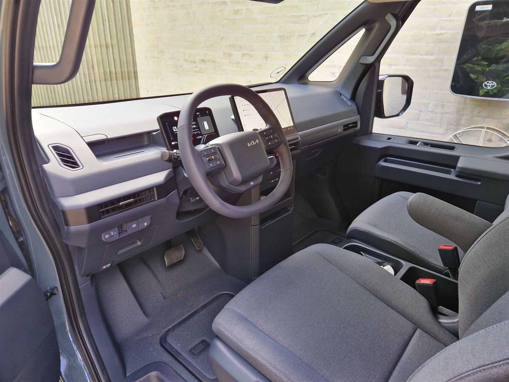 Billede af Kia PV5 Cargo L2H1 Long Range Work Pro 163HK Van Aut.