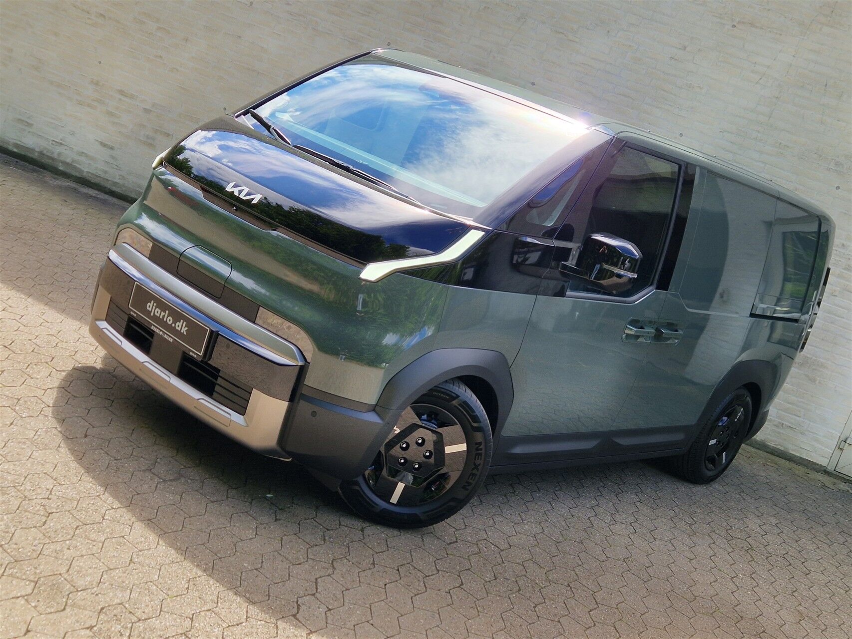 Billede af Kia PV5 Cargo L2H1 Long Range Work Pro 163HK Van Aut.