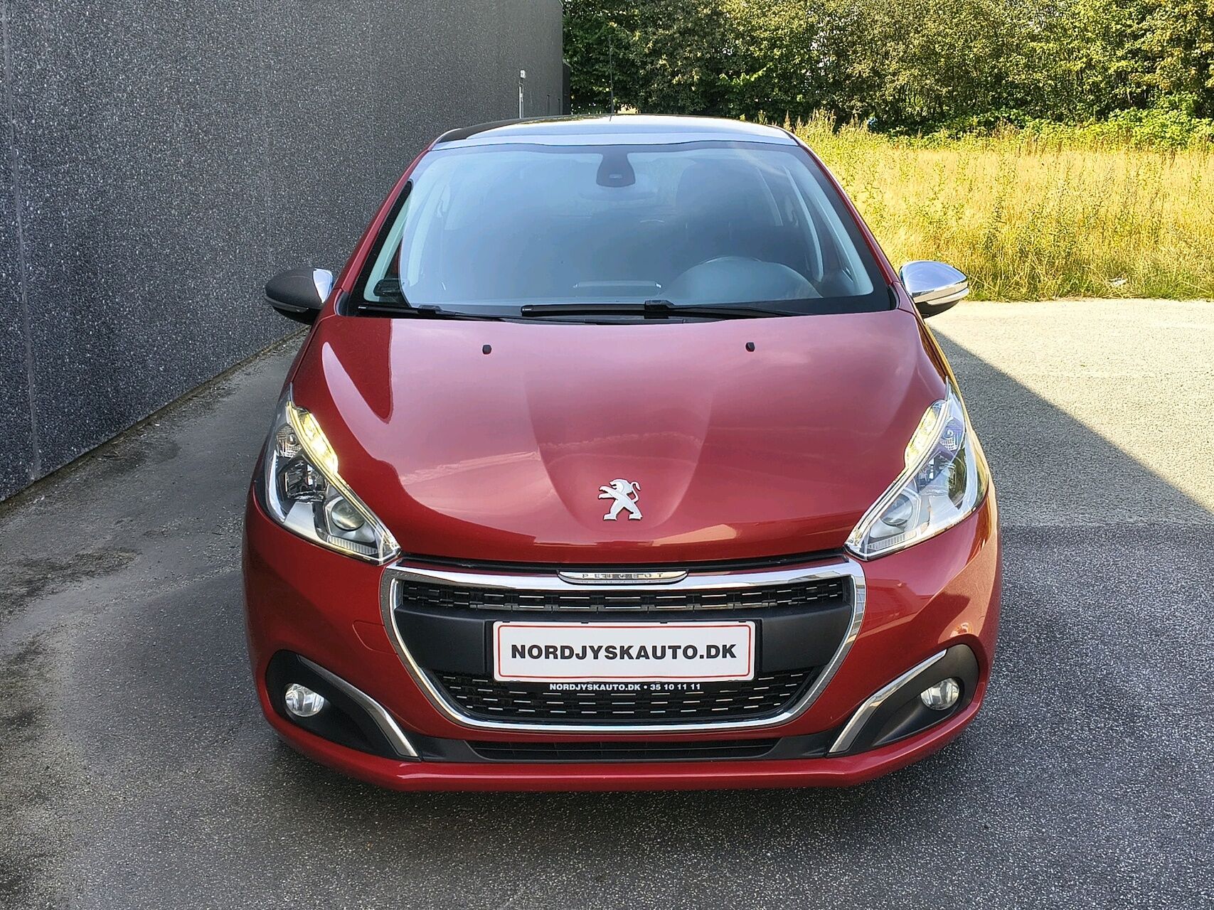 Billede af Peugeot 208 1,6 BlueHDi Desire Sky 100HK 5d