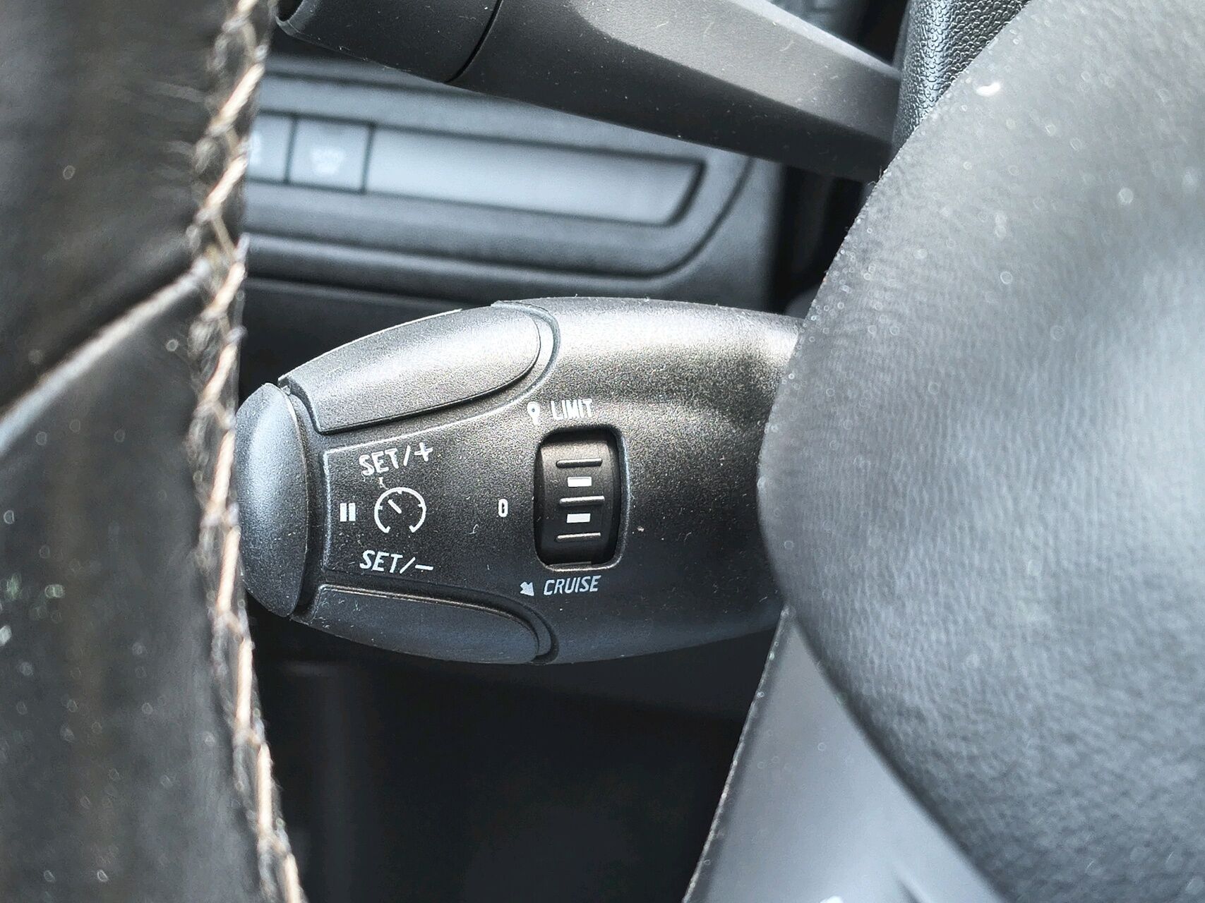 Billede af Peugeot 208 1,6 BlueHDi Desire Sky 100HK 5d