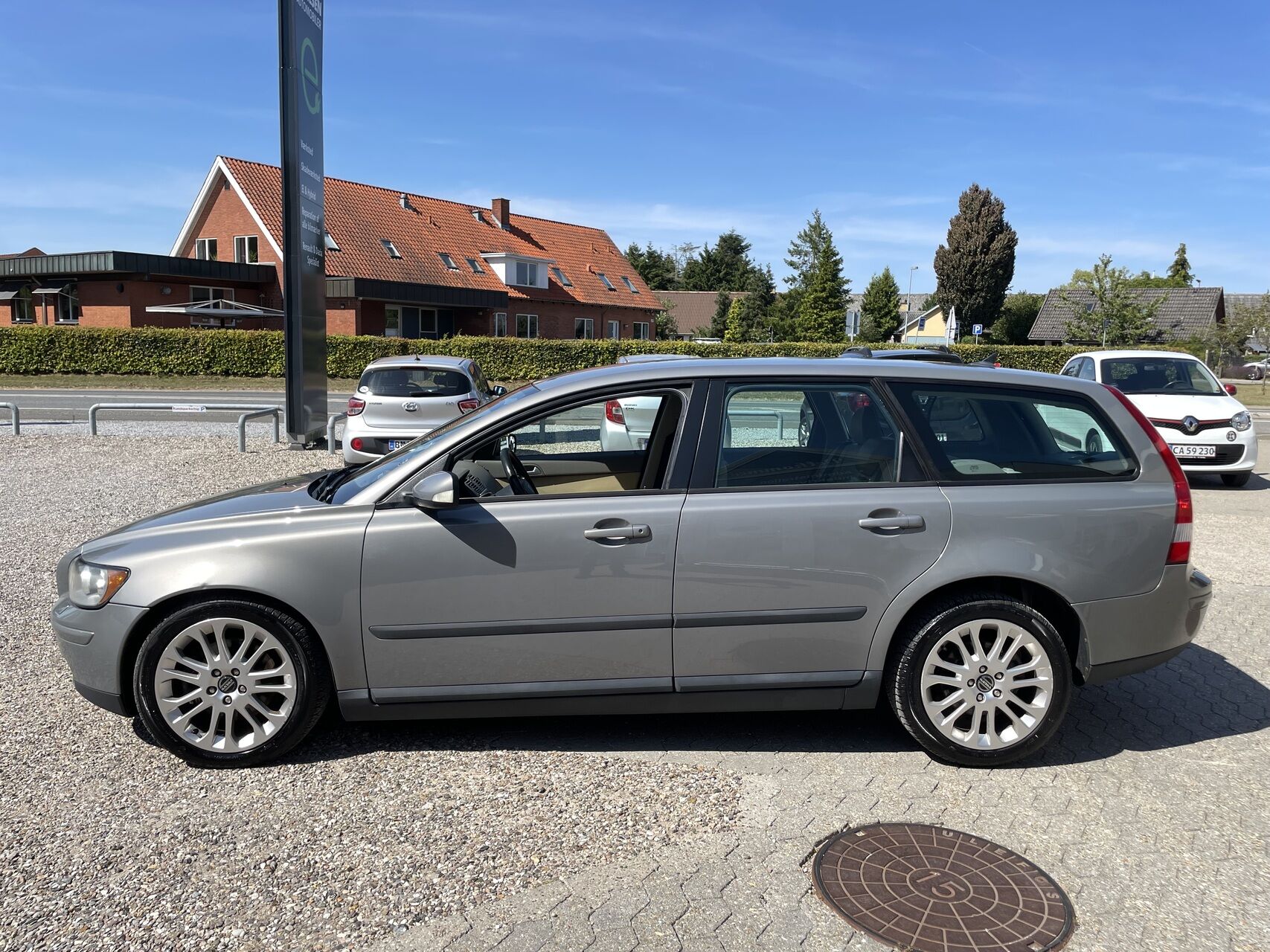 Billede af Volvo V50 2,4 Momentum 140HK Stc