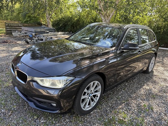 BMW 330d Touring 3,0 D Steptronic 258HK Stc 8g Aut.
