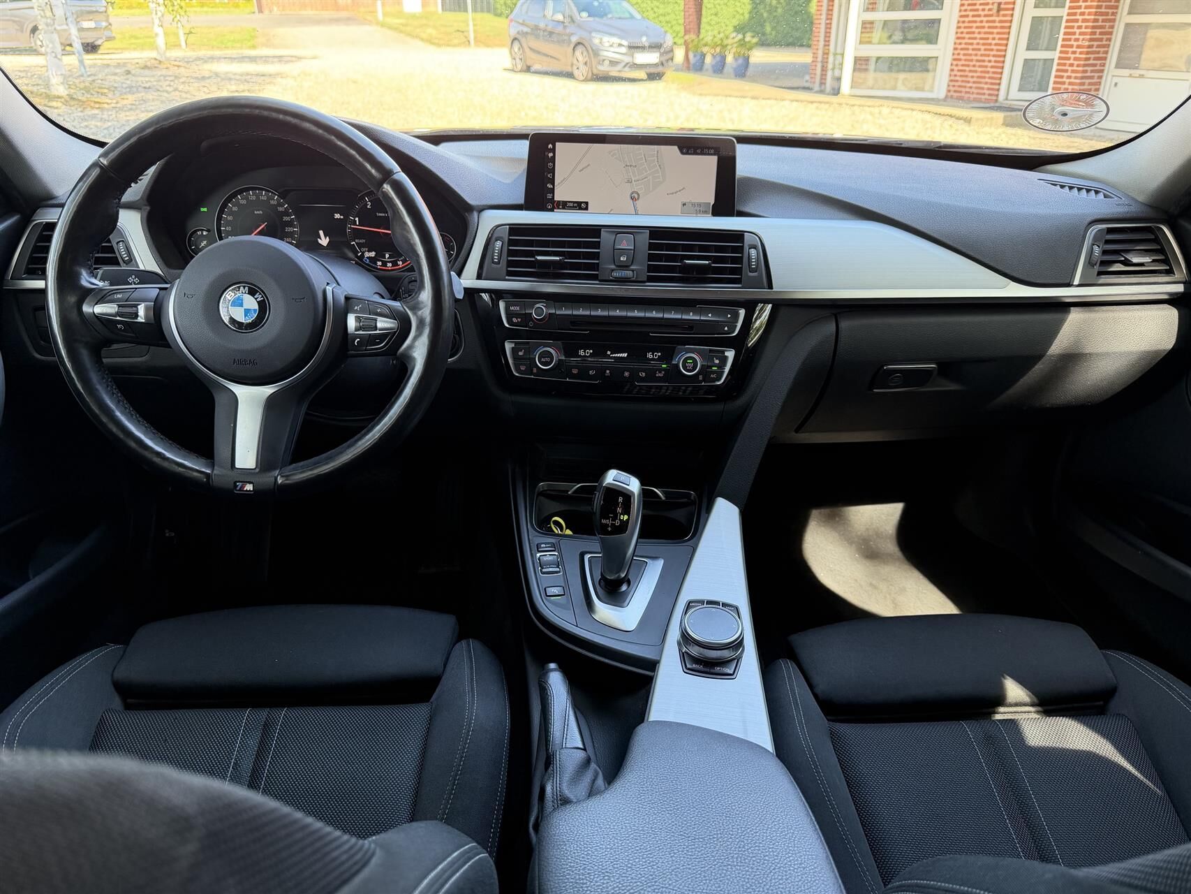 Billede af BMW 330d Touring 3,0 D Steptronic 258HK Stc 8g Aut.