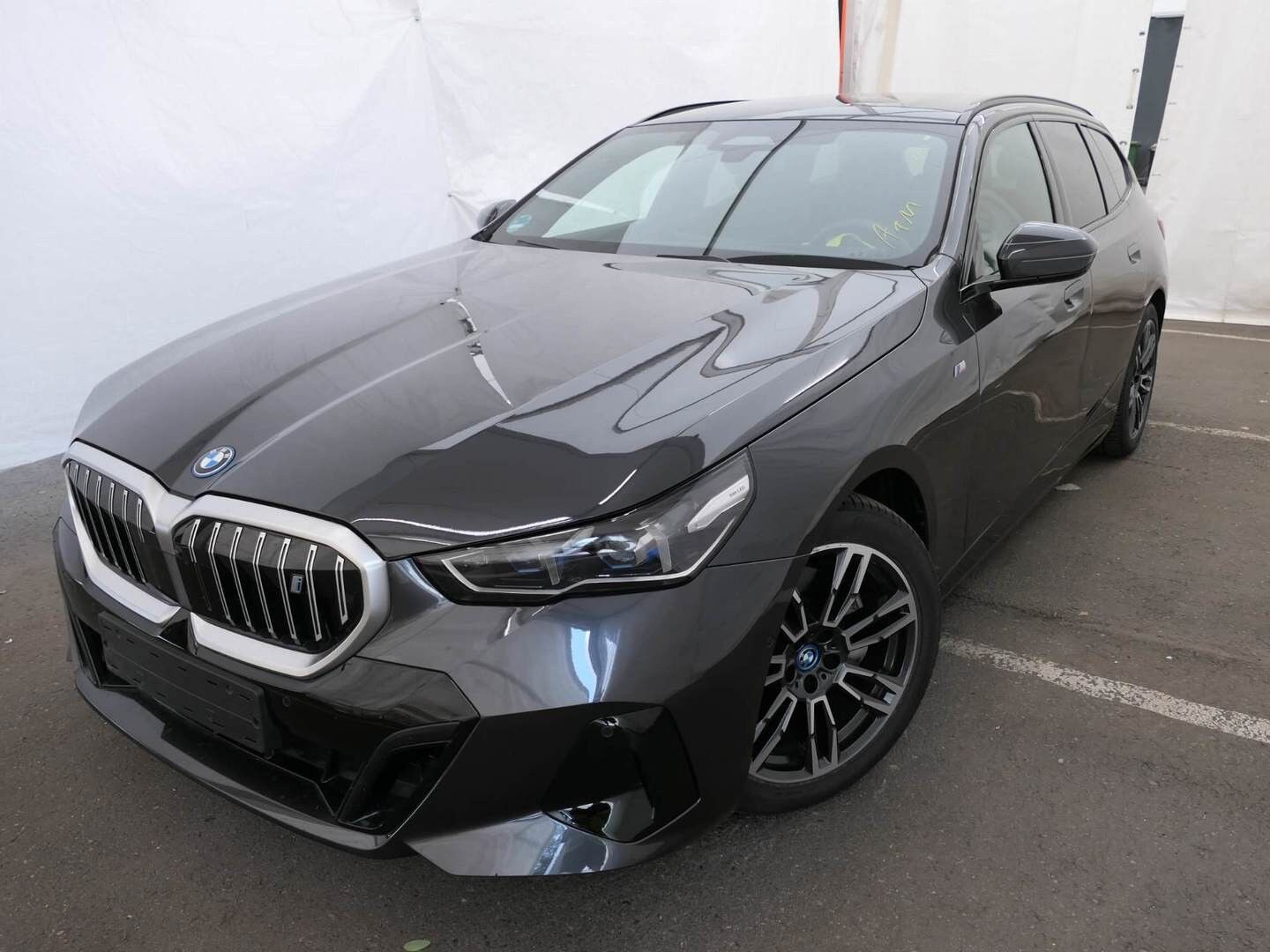 Billede af BMW i5 eDrive40 Touring Fully Charged M Sport 340HK Stc Aut. 