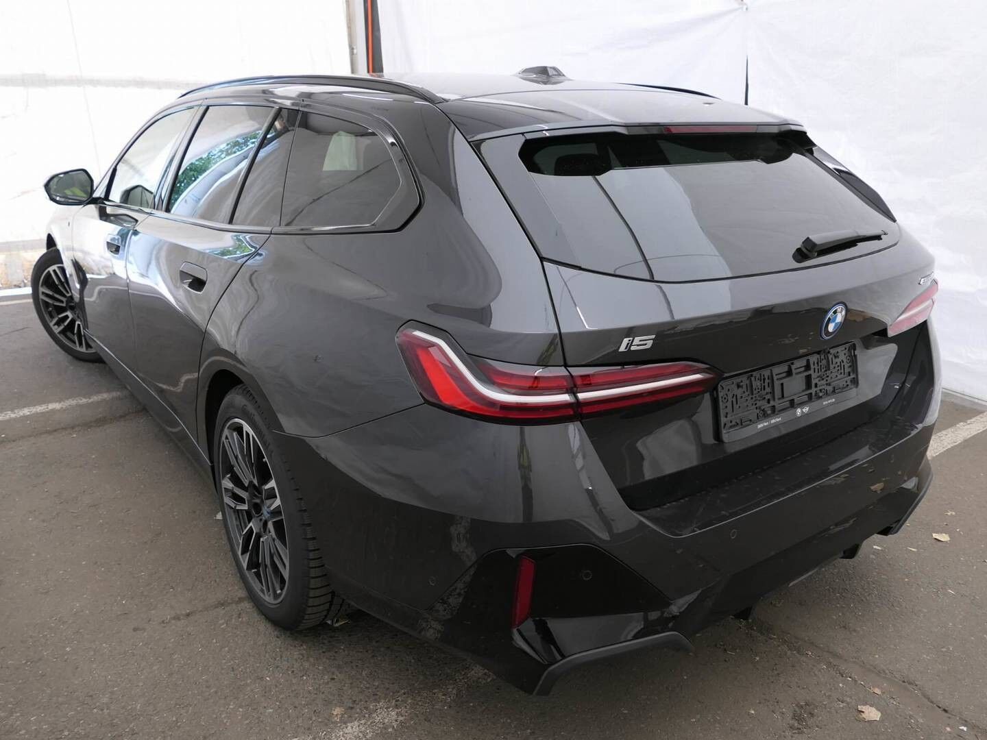 Billede af BMW i5 eDrive40 Touring Fully Charged M Sport 340HK Stc Aut. 