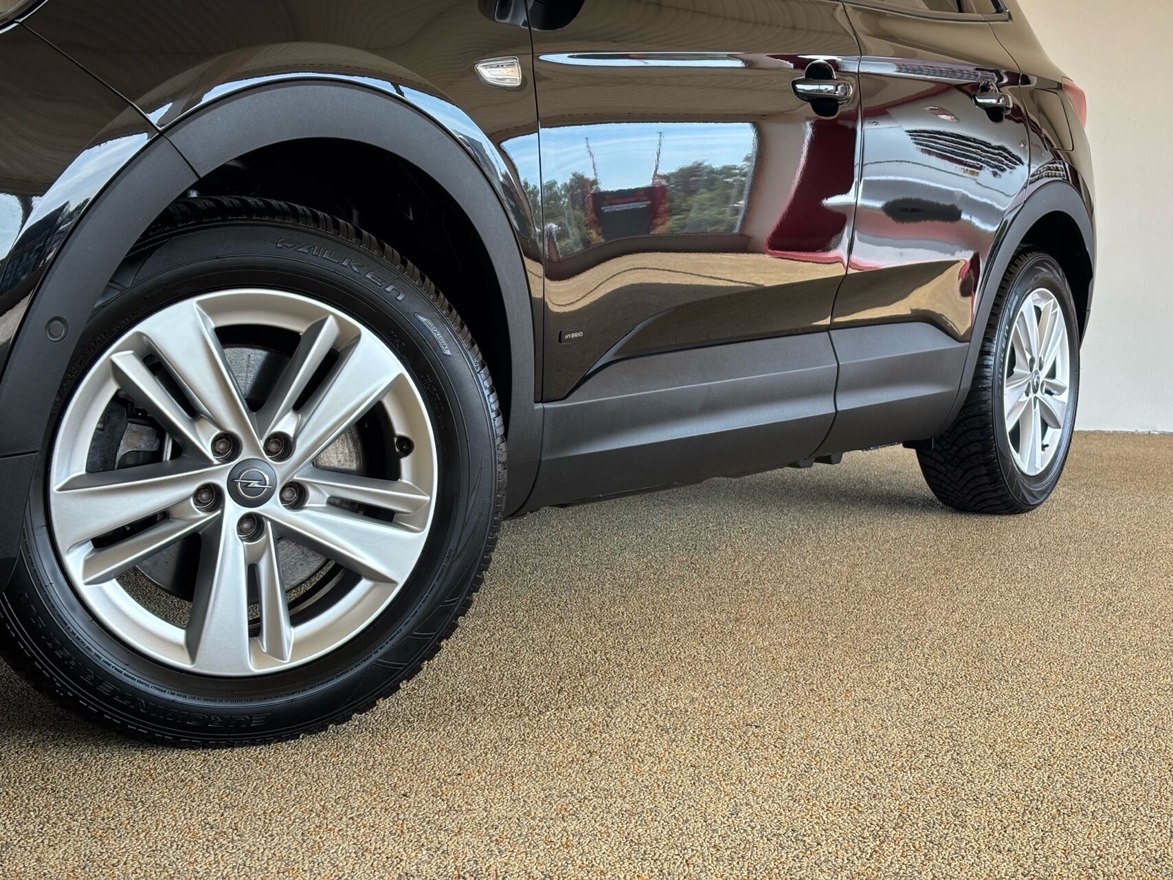 Billede af Opel Grandland X 1,6 PHEV  Plugin-hybrid Cosmo Prestige Pack 225HK 5d 8g Aut.