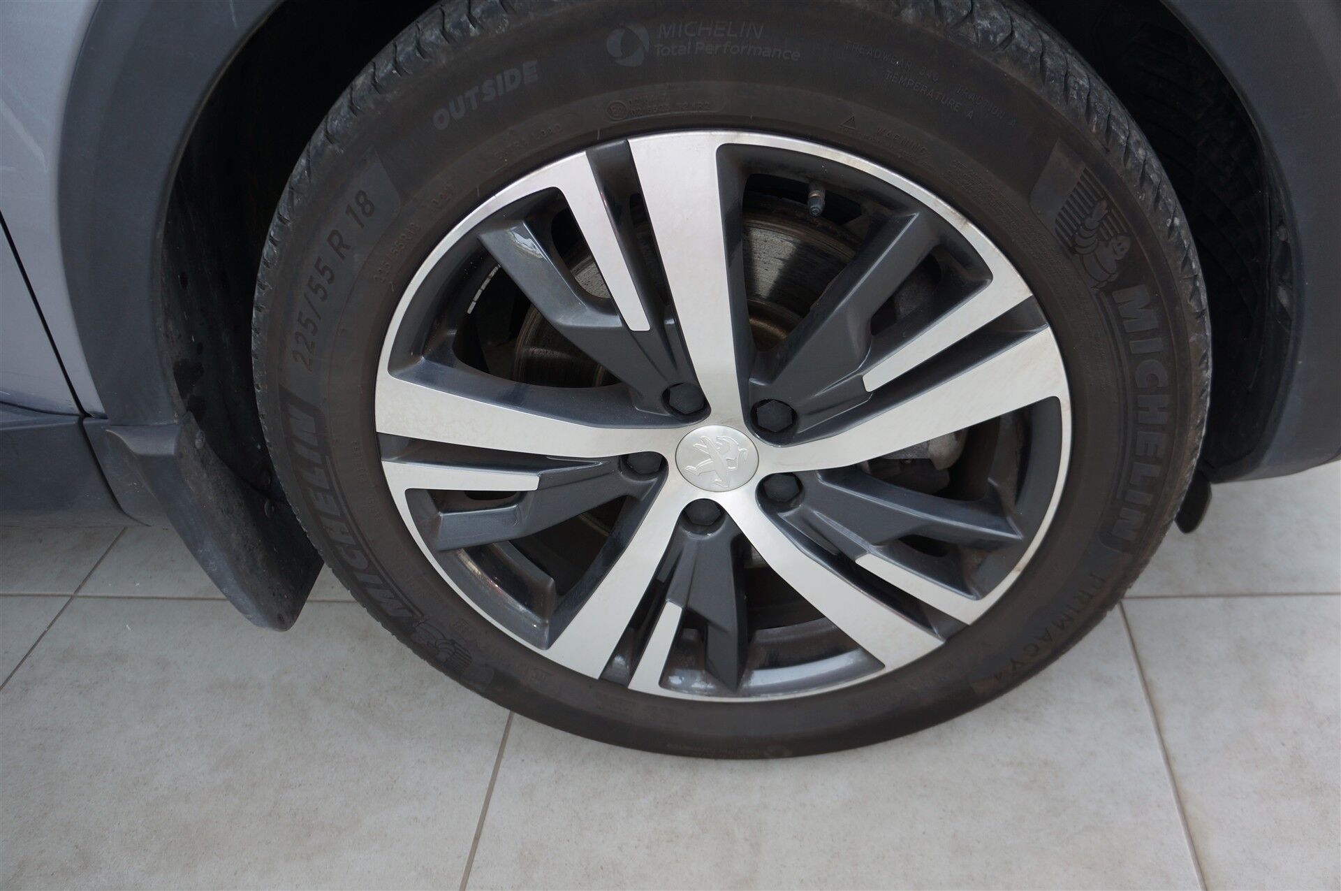 Billede af Peugeot 3008 1,6 PureTech  Plugin-hybrid Allure Pack EAT8 225HK 5d 8g Aut.