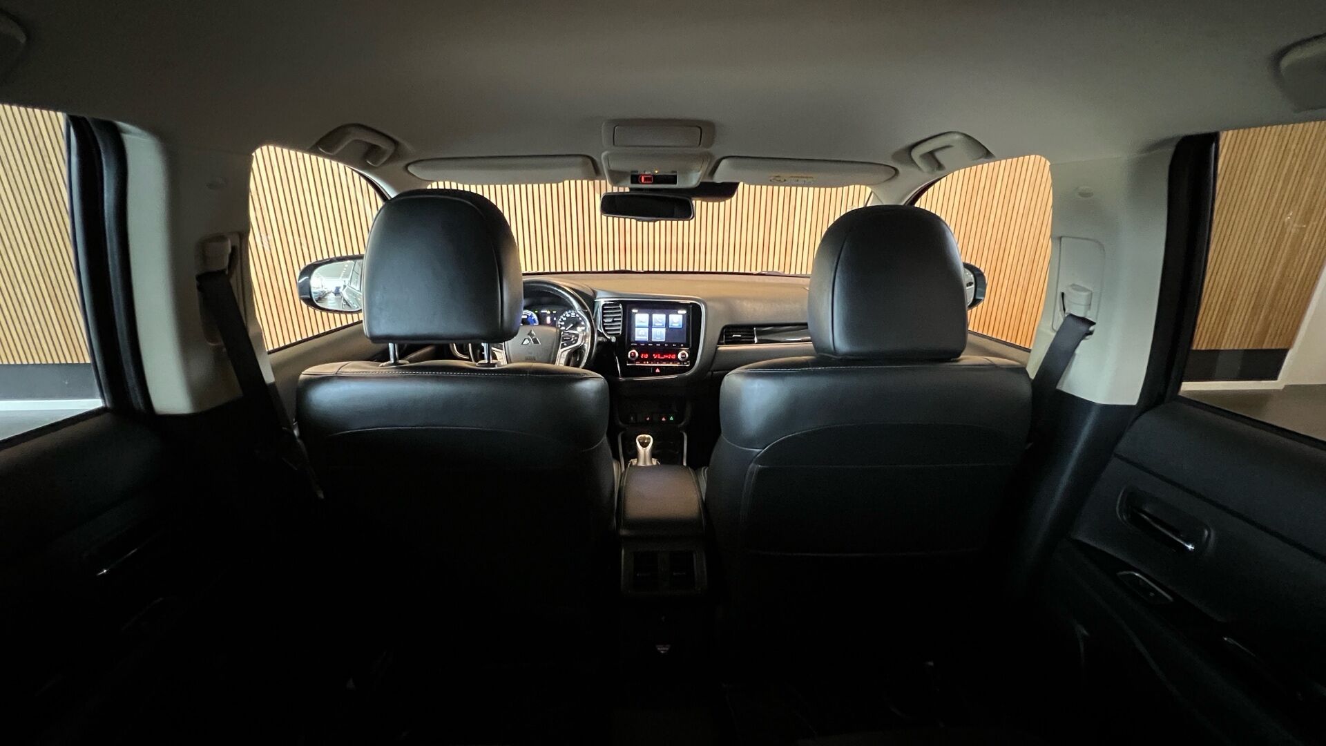 Billede af Mitsubishi Outlander 2,4 PHEV  Plugin-hybrid Limited 4WD 224HK 5d 6g Trinl. Gear