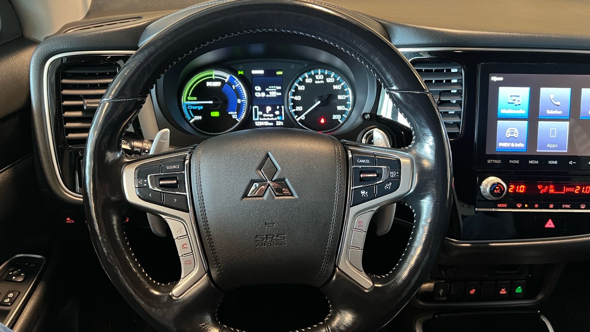 Billede af Mitsubishi Outlander 2,4 PHEV  Plugin-hybrid Limited 4WD 224HK 5d 6g Trinl. Gear