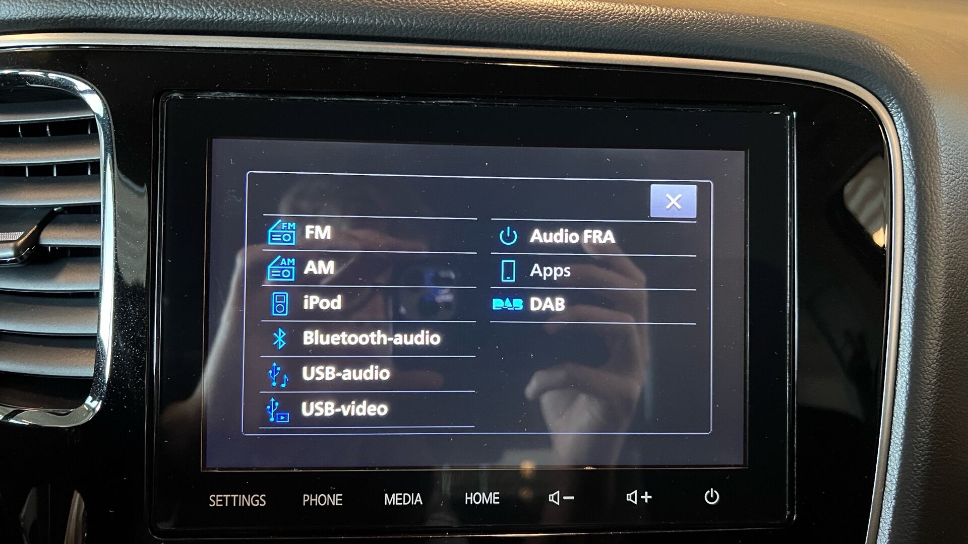 Billede af Mitsubishi Outlander 2,4 PHEV  Plugin-hybrid Limited 4WD 224HK 5d 6g Trinl. Gear