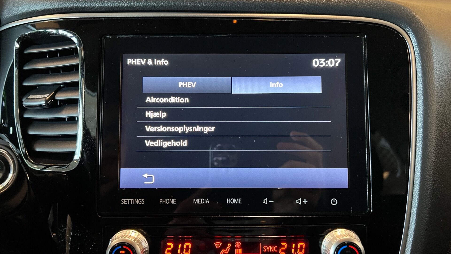 Billede af Mitsubishi Outlander 2,4 PHEV  Plugin-hybrid Limited 4WD 224HK 5d 6g Trinl. Gear