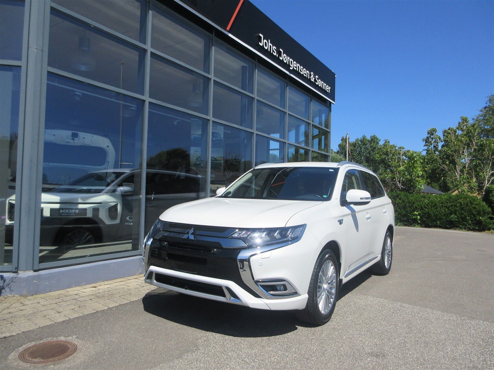 Billede af Mitsubishi Outlander 2,4 PHEV  Plugin-hybrid Limited 4WD 224HK 5d 6g Trinl. Gear