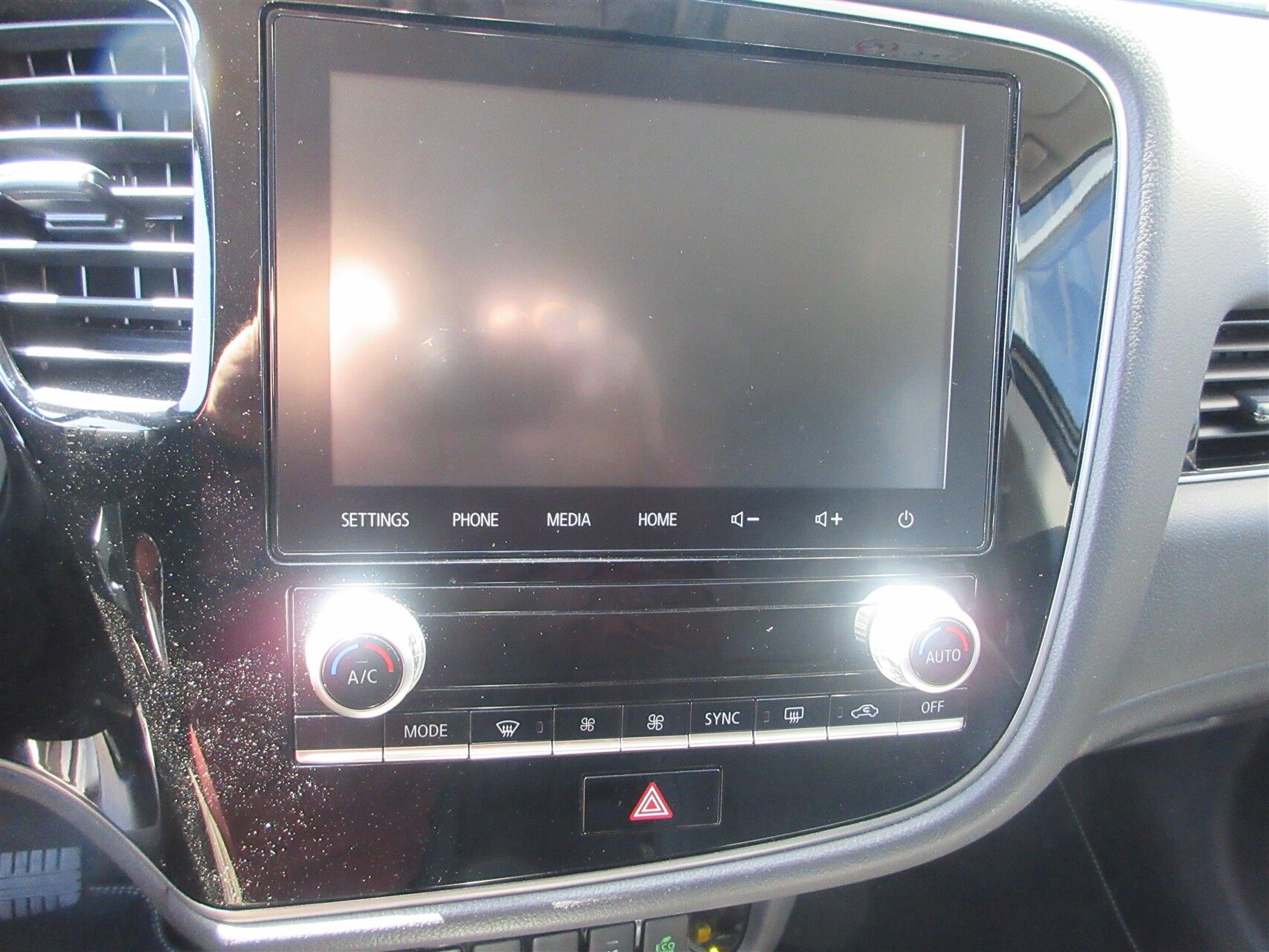 Billede af Mitsubishi Outlander 2,4 PHEV  Plugin-hybrid Limited 4WD 224HK 5d 6g Trinl. Gear