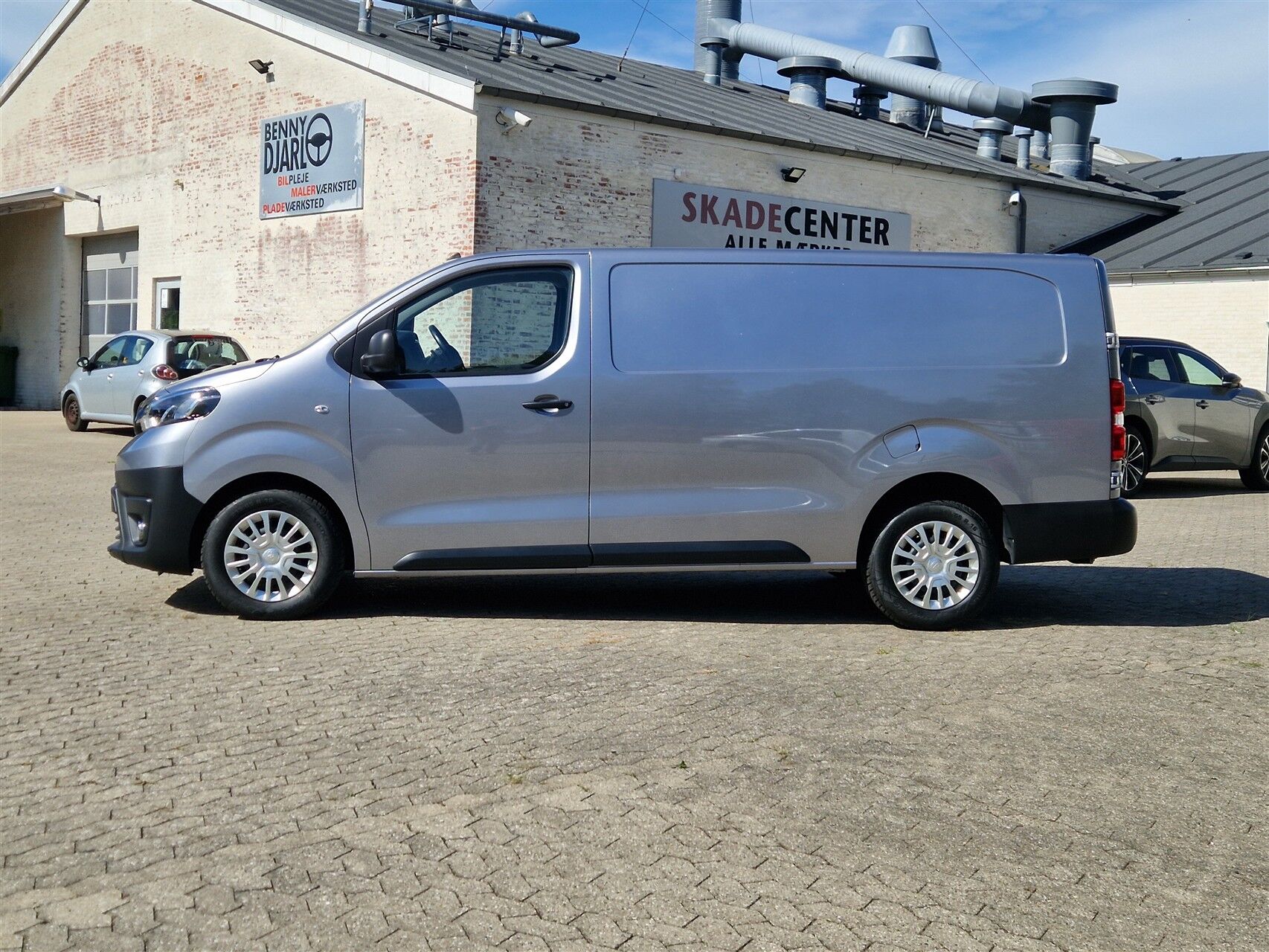 Billede af Toyota Proace Long 2,0 D Comfort Master 144HK Van 8g Aut.