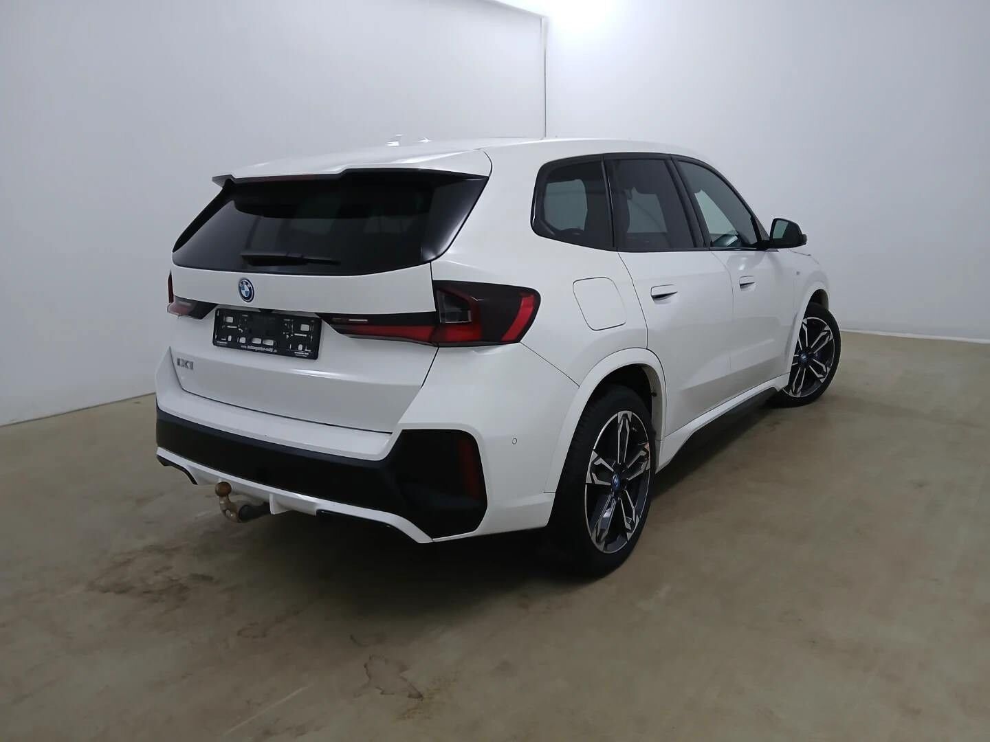 Billede af BMW iX1 eDrive20 Fully Charged M Sport 204HK 5d Aut. 
