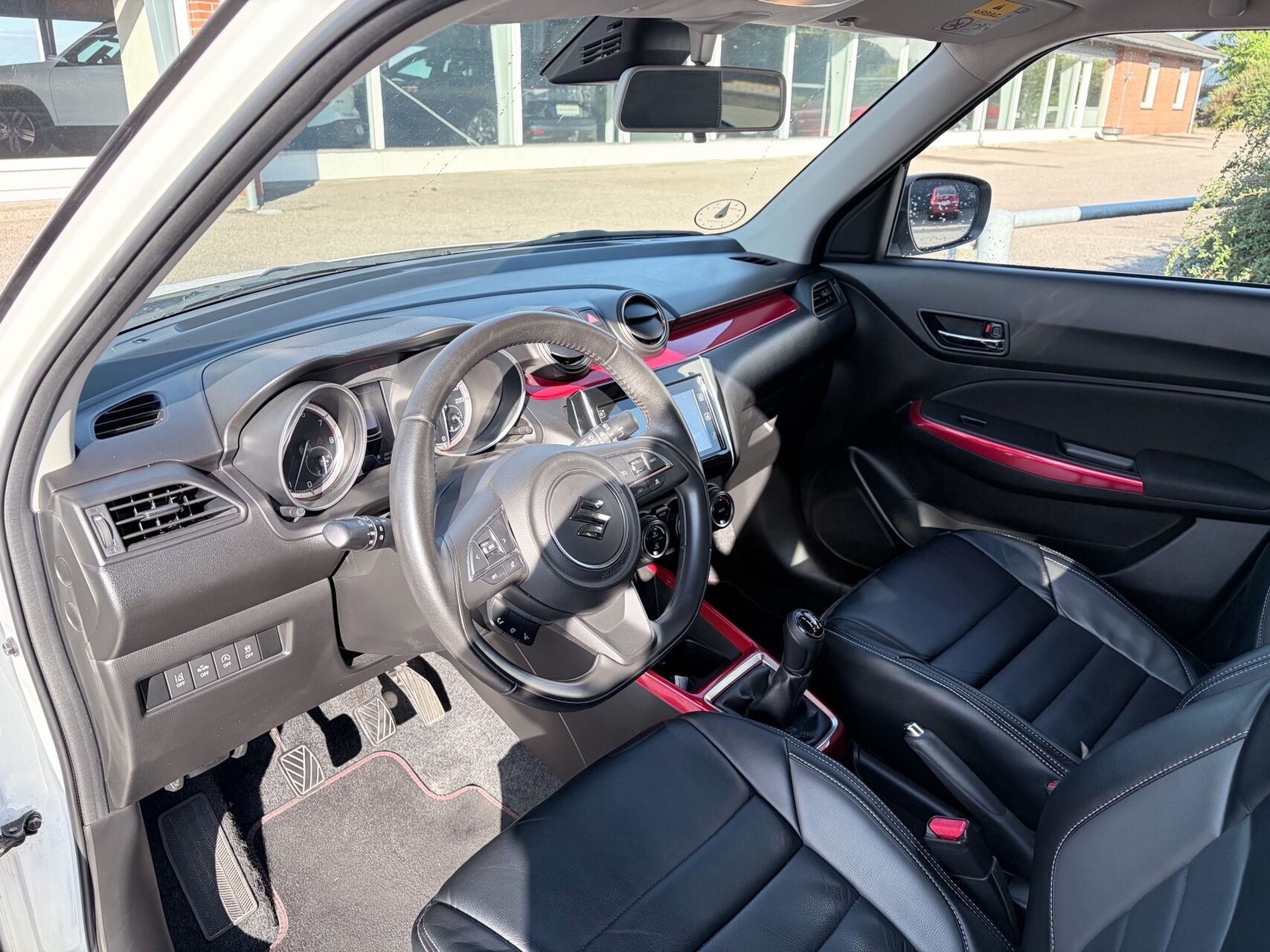Billede af Suzuki Swift 1,0 Boosterjet  Mild hybrid Exclusive Plus 112HK 5d