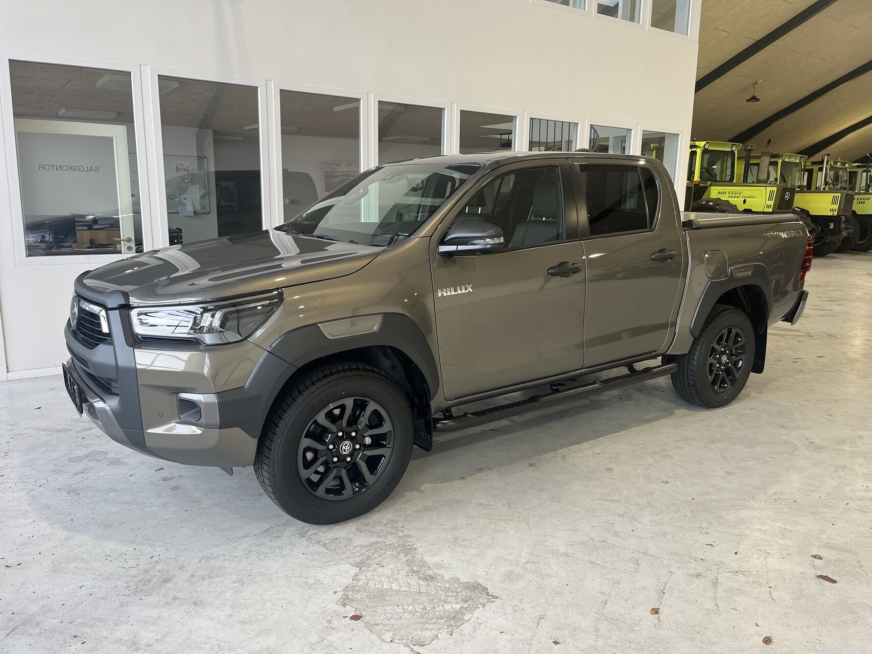Billede af Toyota HiLux Dobb.Kab. 2,8 D-4D T4 Invincible AWD 204HK DobKab Aut.
