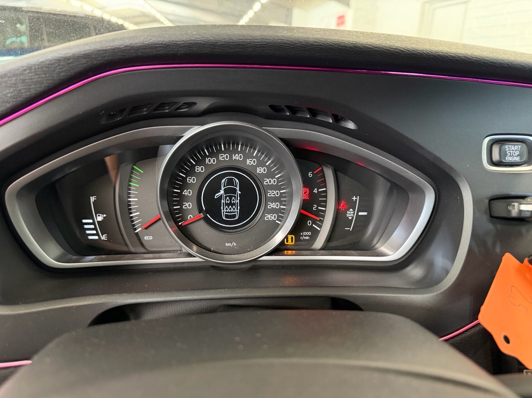 Billede af Volvo V40 1,6 D2 Kinetic 115HK 5d 6g