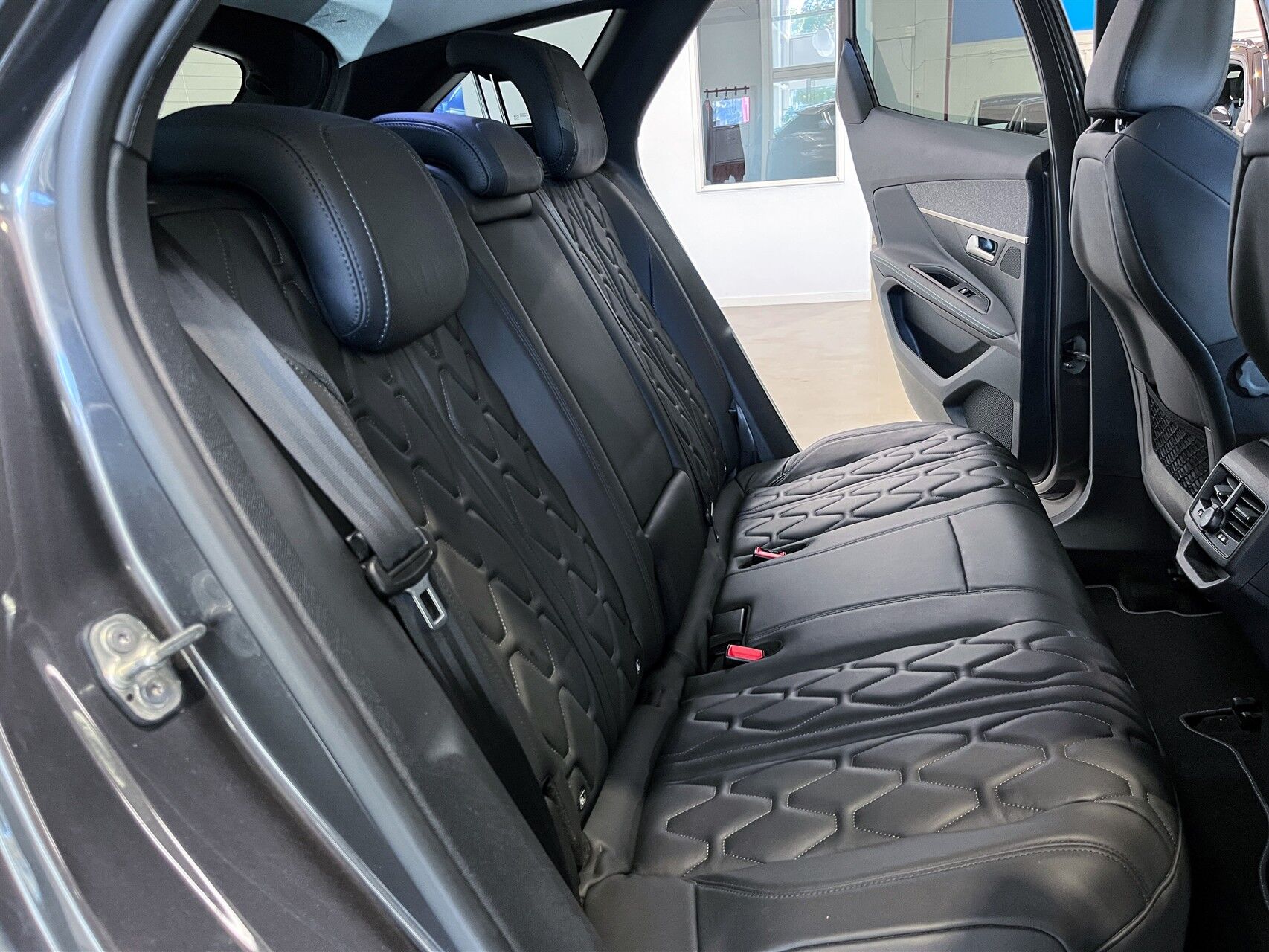 Billede af Peugeot 3008 1,6 PureTech  Plugin-hybrid Allure Pack LTD EAT8 225HK 5d 8g Aut.