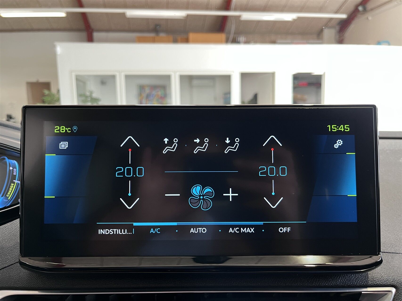 Billede af Peugeot 3008 1,6 PureTech  Plugin-hybrid Allure Pack LTD EAT8 225HK 5d 8g Aut.