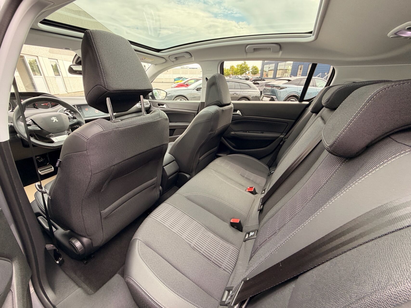 Billede af Peugeot 308 1,5 BlueHDi Selection Sky EAT6 130HK 5d 6g Aut.