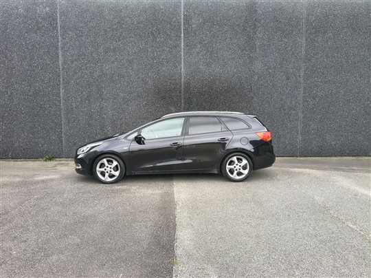 Kia Ceed SW 1,6 CRDI Limited 128HK Stc 6g