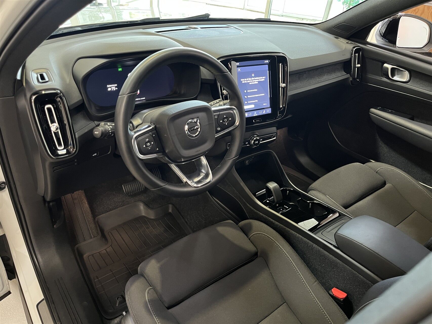 Billede af Volvo XC40 P6 Recharge Plus 231HK 5d Aut.