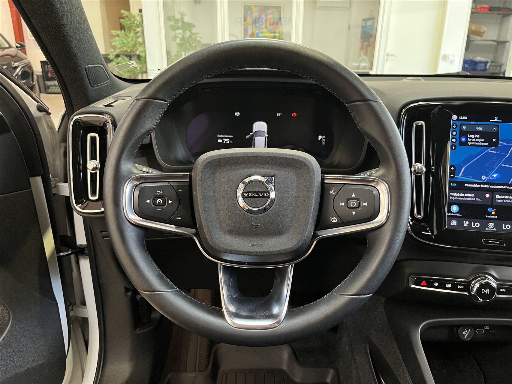 Billede af Volvo XC40 P6 Recharge Plus 231HK 5d Aut.