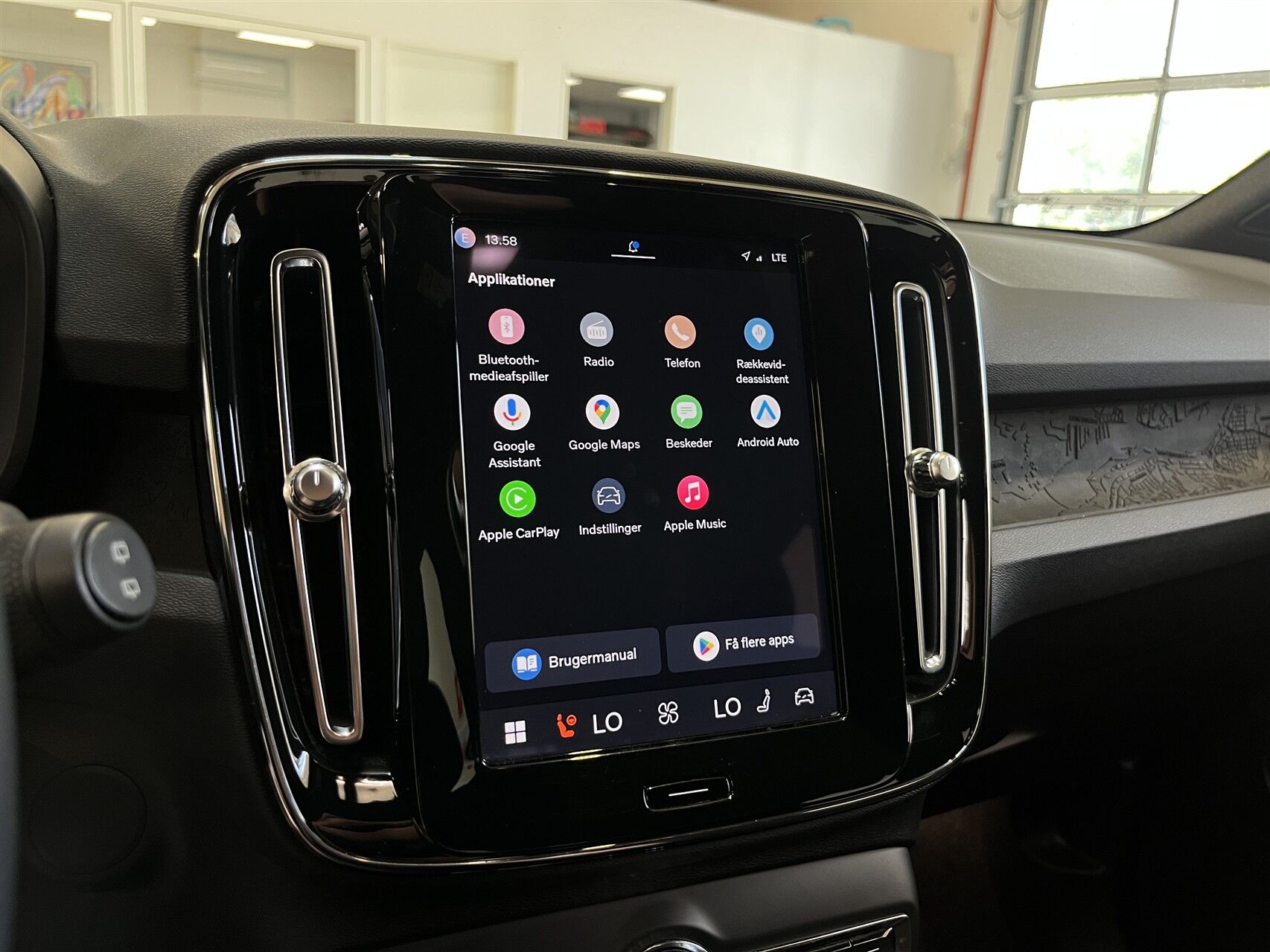 Billede af Volvo XC40 P6 Recharge Plus 231HK 5d Aut.