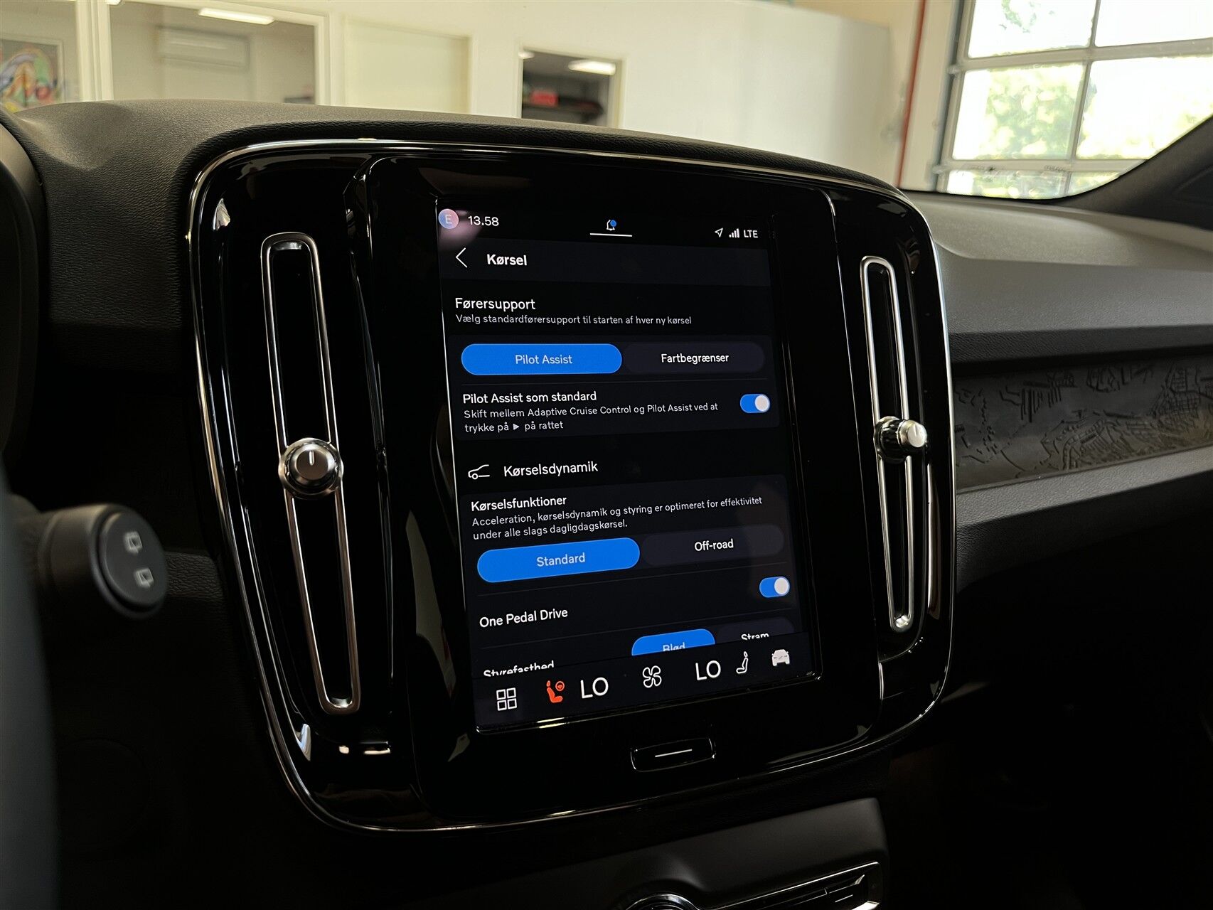 Billede af Volvo XC40 P6 Recharge Plus 231HK 5d Aut.