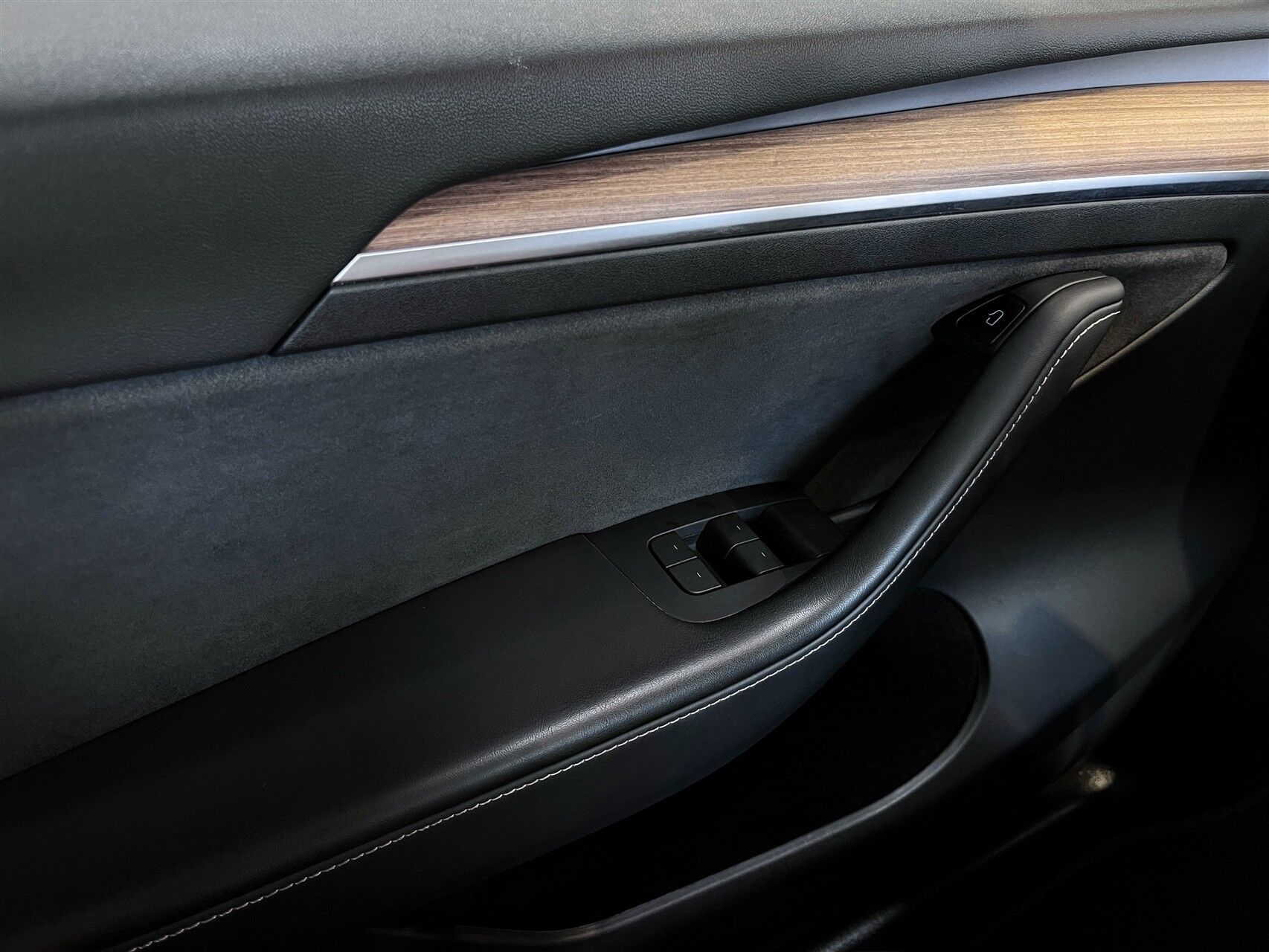 Billede af Tesla Model Y EL RWD 299HK 5d Aut.