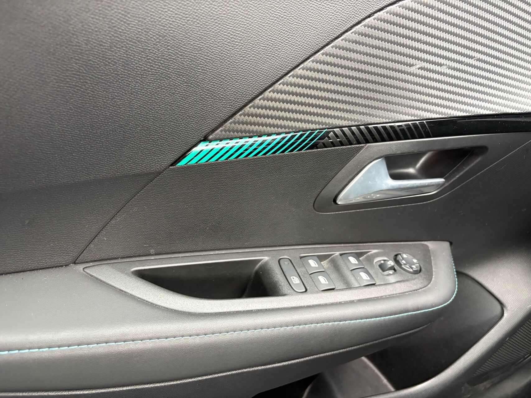 Billede af Peugeot 208 1,2 PureTech Supreme+ 100HK 5d 6g