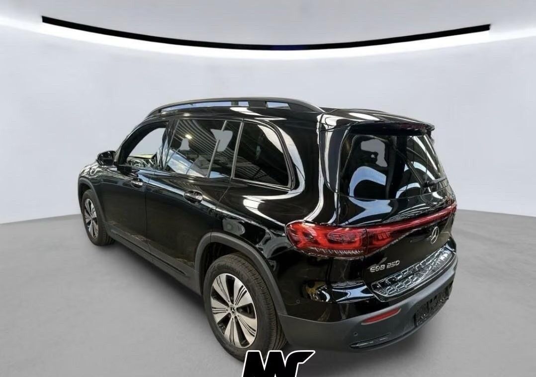 Billede af Mercedes-Benz EQB 250 EL Progressive 7 pers. 190HK 5d Aut.