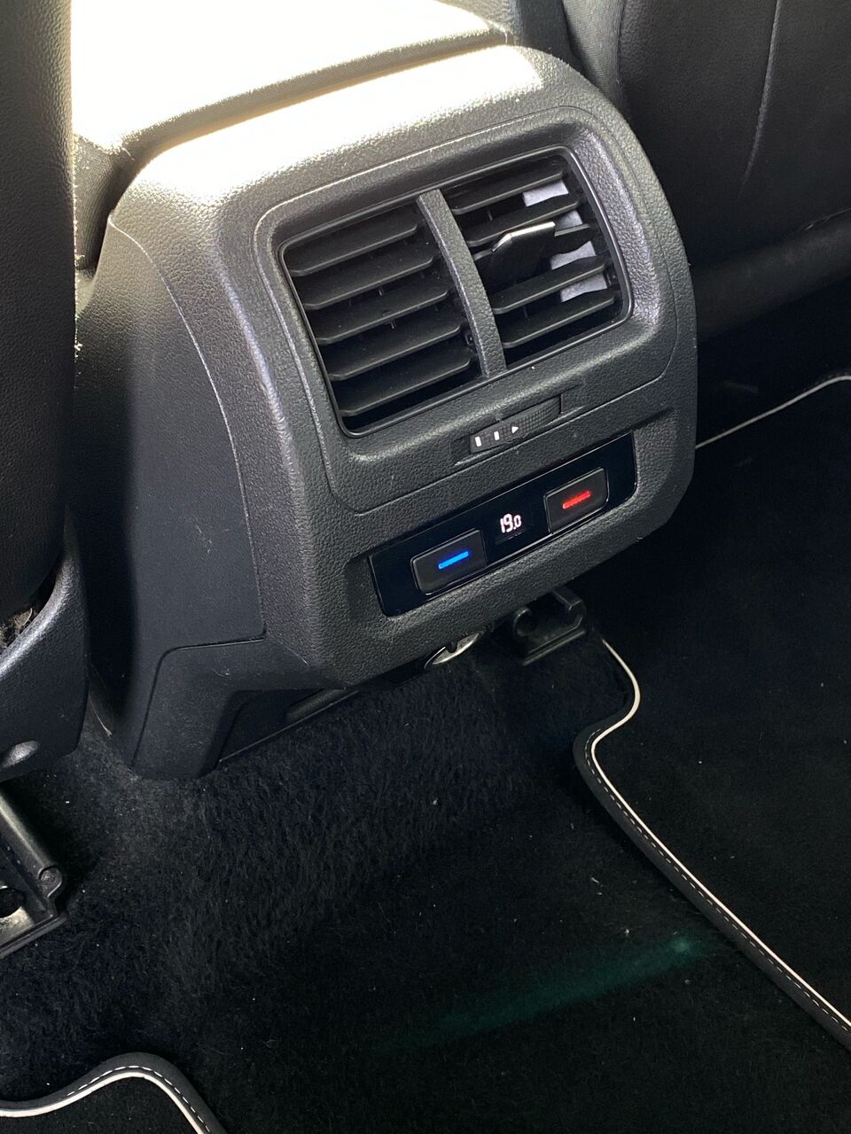 Billede af VW Touran 1,6 TDI BMT SCR Comfortline 115HK 6g