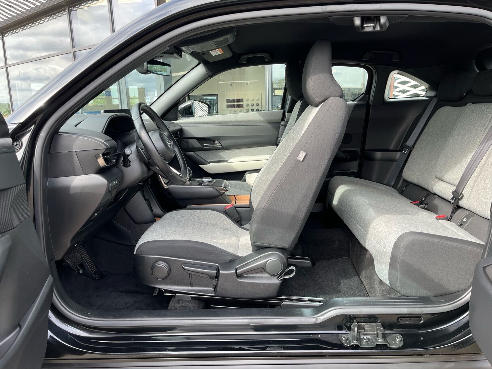Billede af Mazda MX-30 e-Skyactiv Exclusive-Line 145HK 5d Aut.