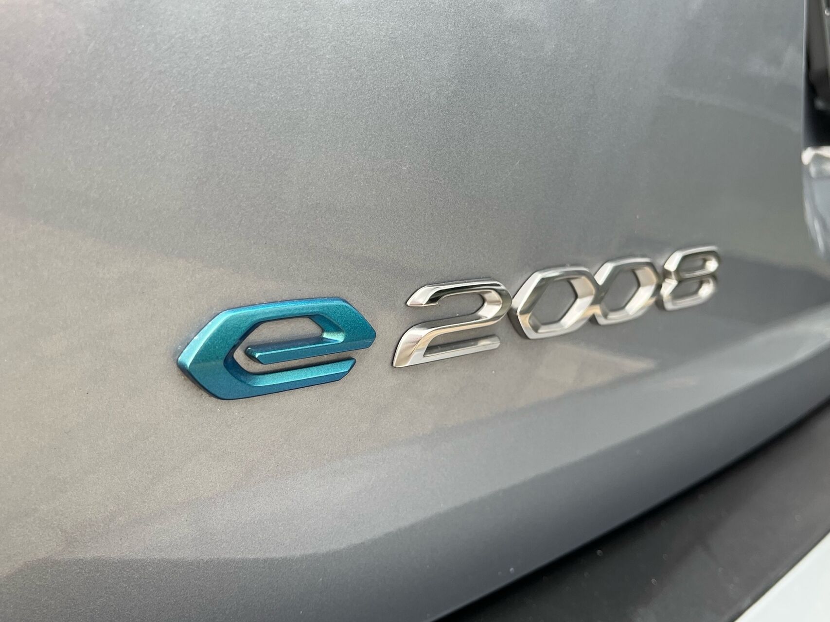 Billede af Peugeot e-2008 EL Active Pack 136HK 5d Aut.