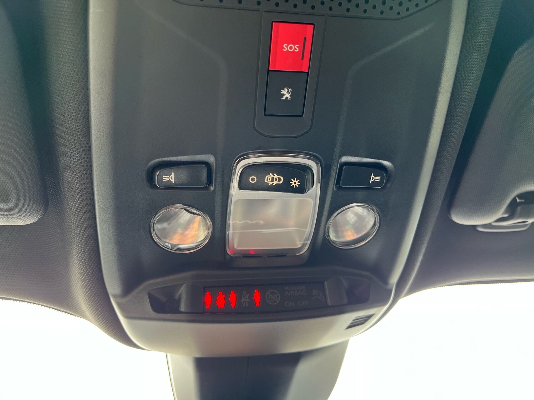 Billede af Peugeot e-2008 EL Active Pack 136HK 5d Aut.