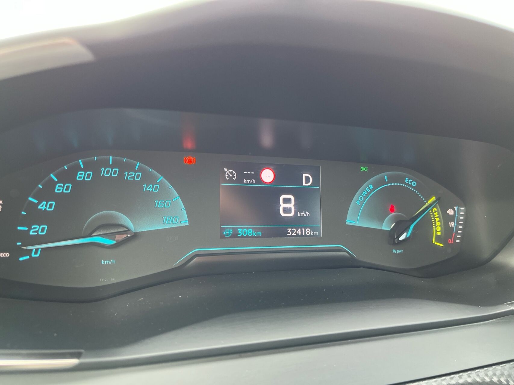 Billede af Peugeot e-2008 EL Active Pack 136HK 5d Aut.