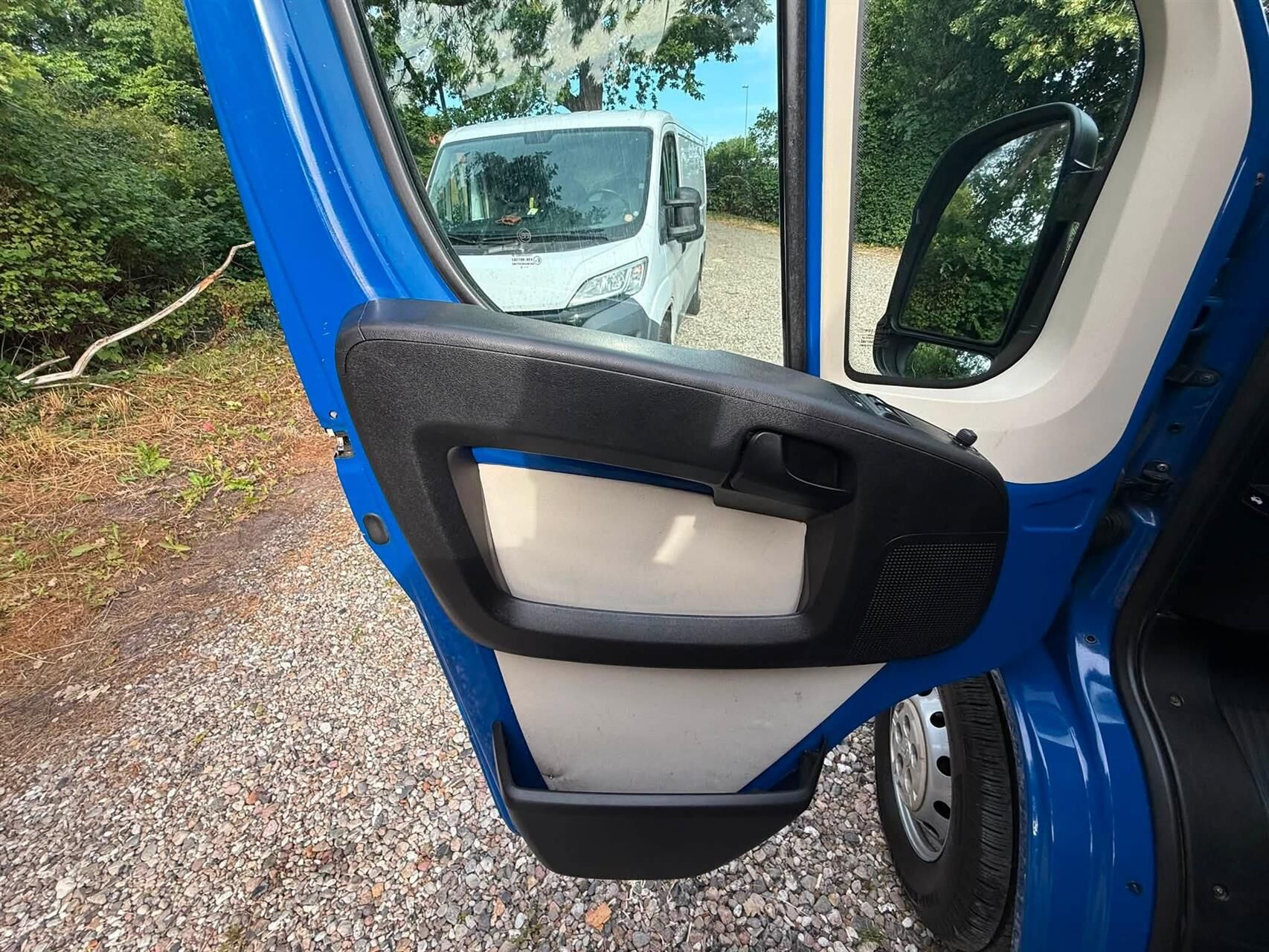 Billede af Citroën Jumper 33 L2H2 2,2 HDi FAP 130HK Van