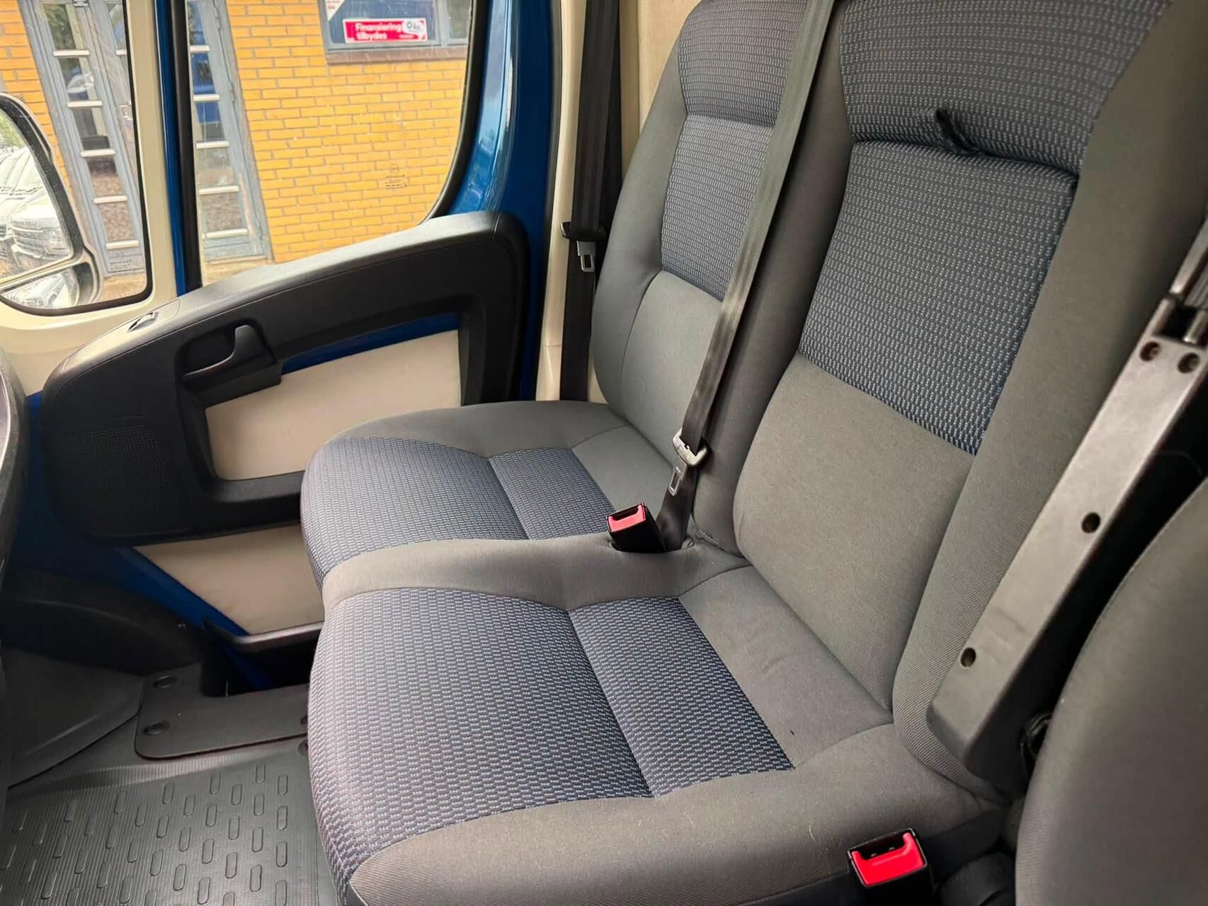 Billede af Citroën Jumper 33 L2H2 2,2 HDi FAP 130HK Van