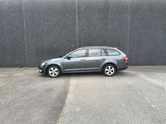 Skoda Octavia Combi 1,6 TDI Ambition DSG 110HK Stc 7g Aut.