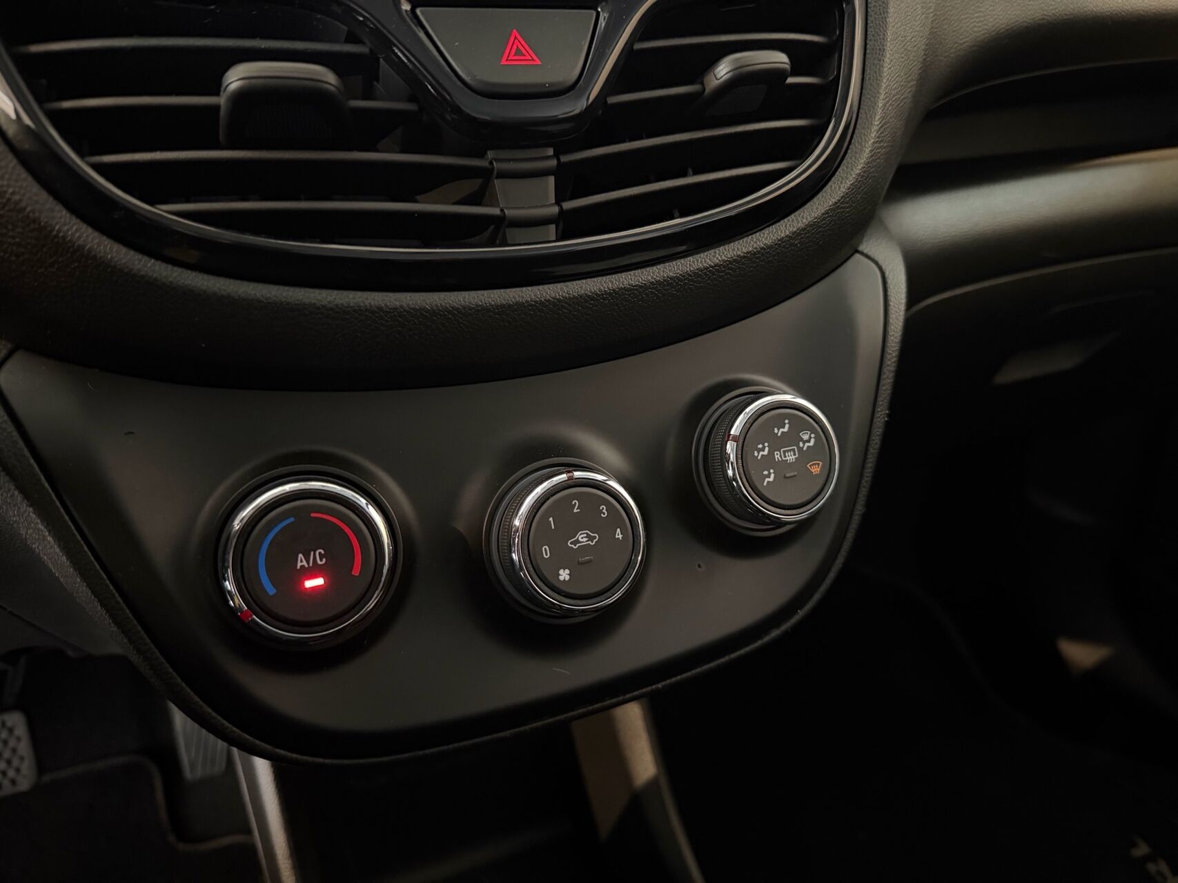 Billede af Opel Karl 1,0 Enjoy 75HK 5d
