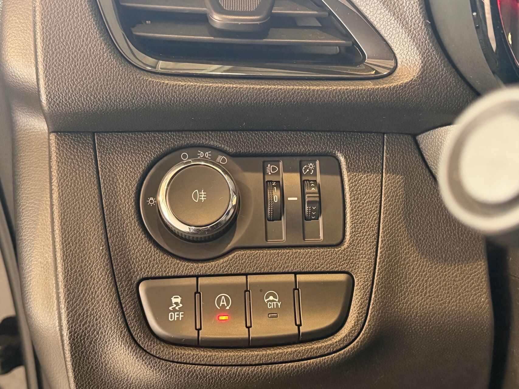 Billede af Opel Karl 1,0 Enjoy 75HK 5d