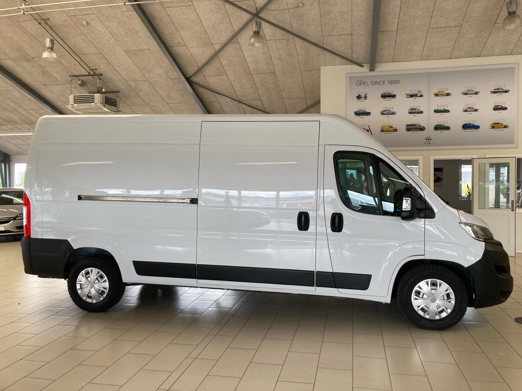 Billede af Opel Movano 35H L3H2 2,2 BlueHDi Enjoy+ 140HK Van 6g