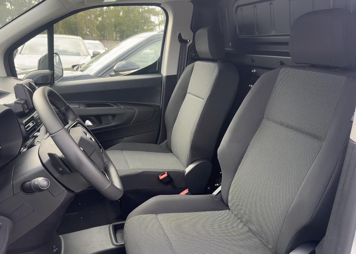 Billede af Opel Combo-e L1 EL Enjoy 136HK Van Aut.