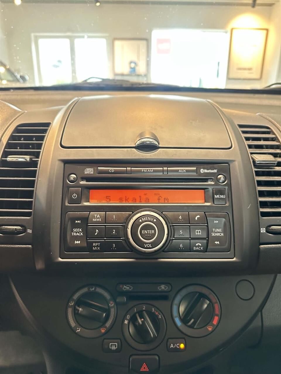 Billede af Nissan Note 1,4 16V Visia 88HK 5d