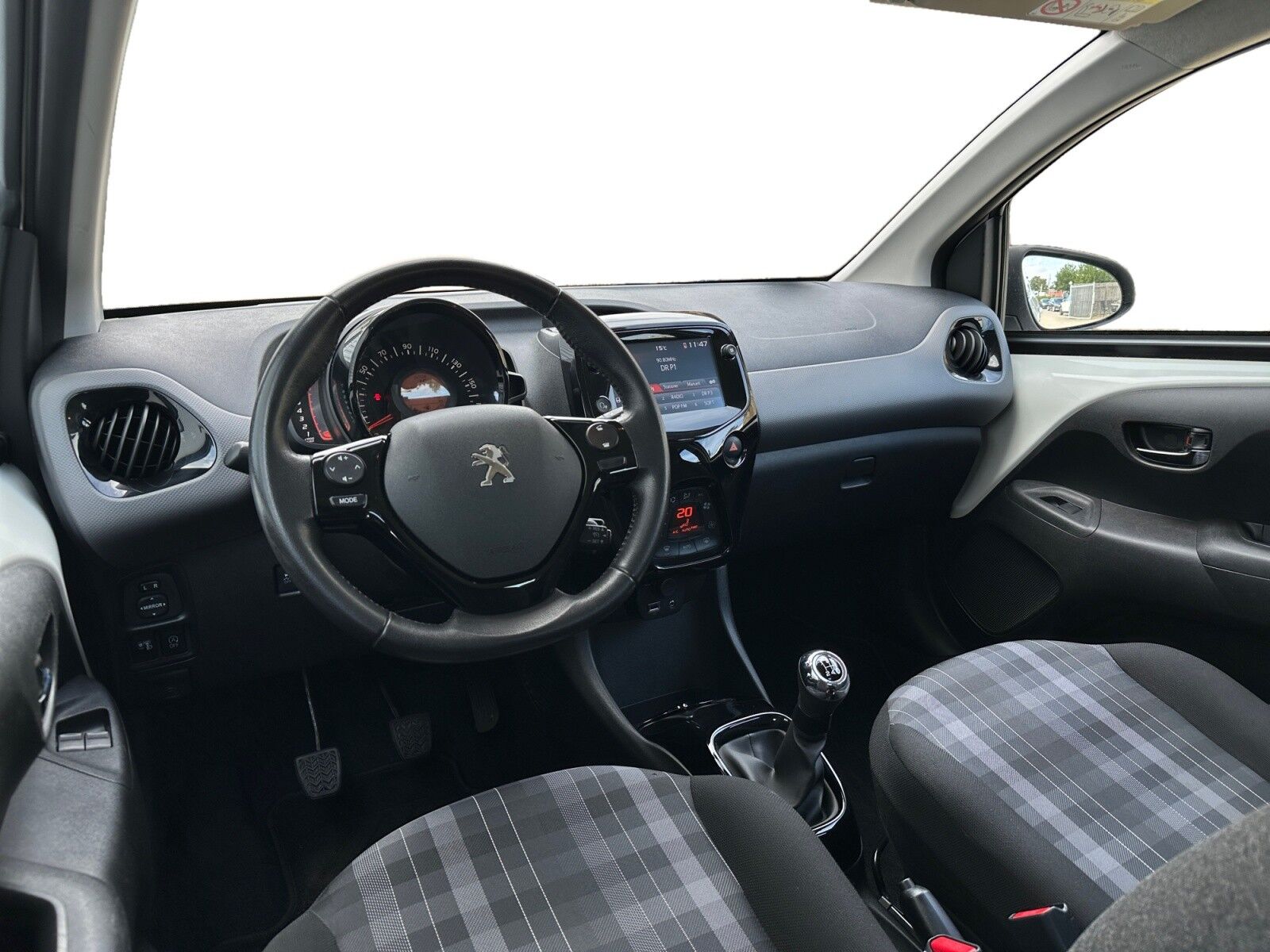 Billede af Peugeot 108 1,0 e-Vti Allure+ 72HK 5d