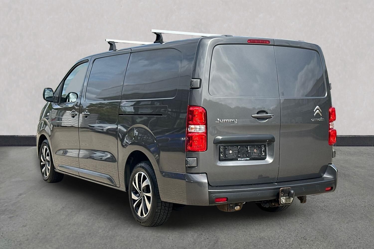 Billede af Citroën Jumpy L3 2,0 Blue HDi Artisan EAT8 177HK Van 8g Aut.