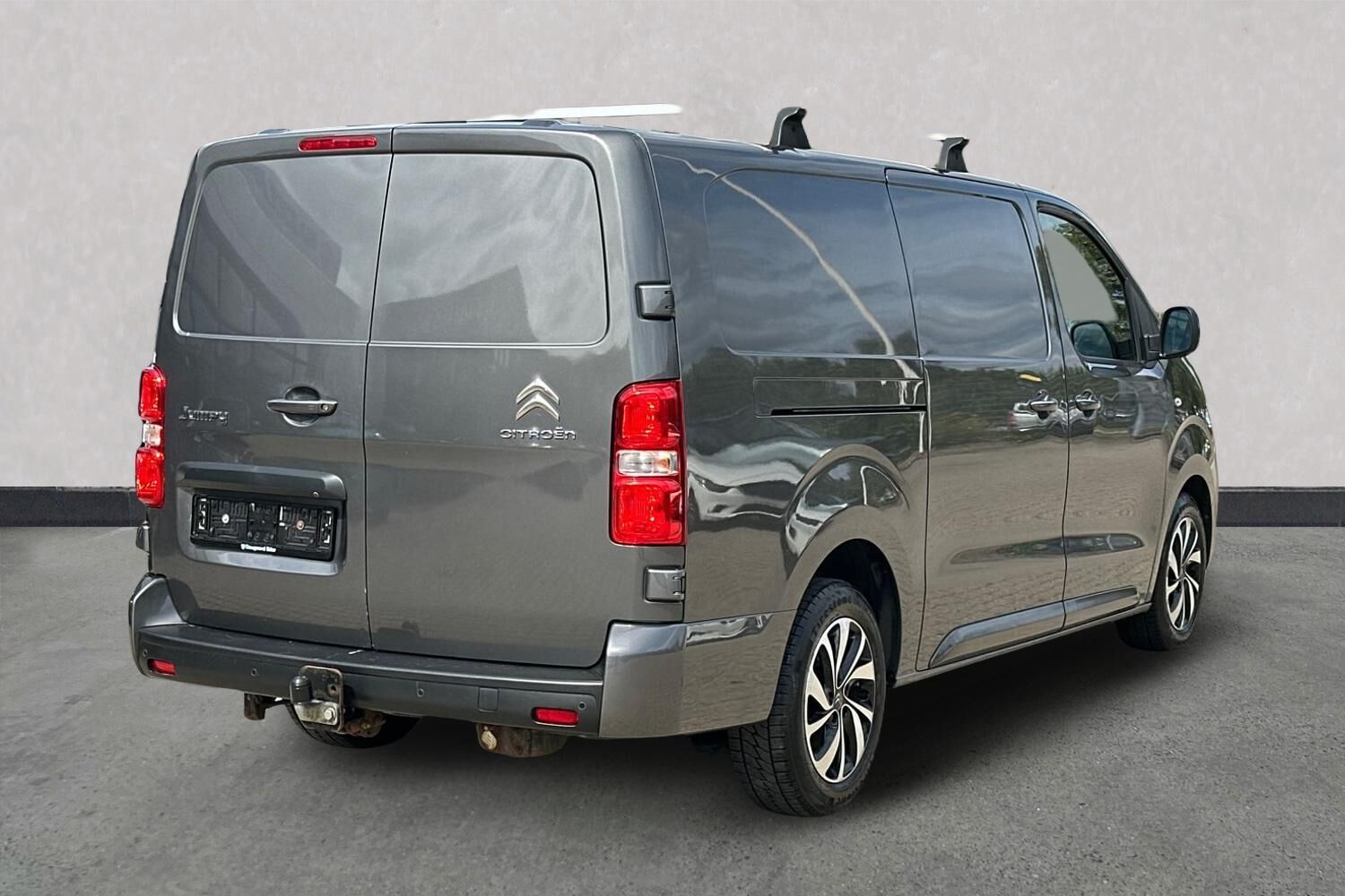 Billede af Citroën Jumpy L3 2,0 Blue HDi Artisan EAT8 177HK Van 8g Aut.
