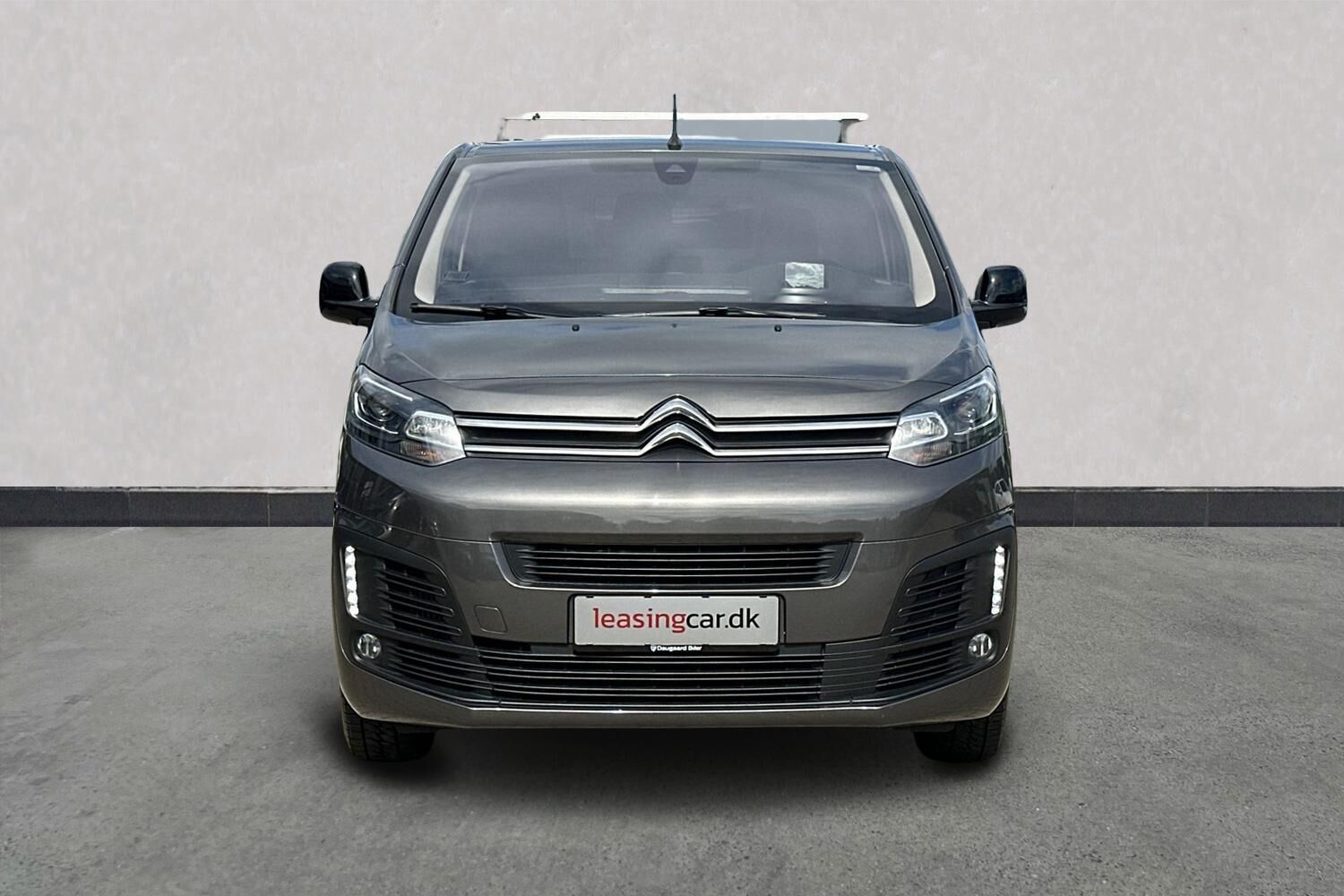 Billede af Citroën Jumpy L3 2,0 Blue HDi Artisan EAT8 177HK Van 8g Aut.